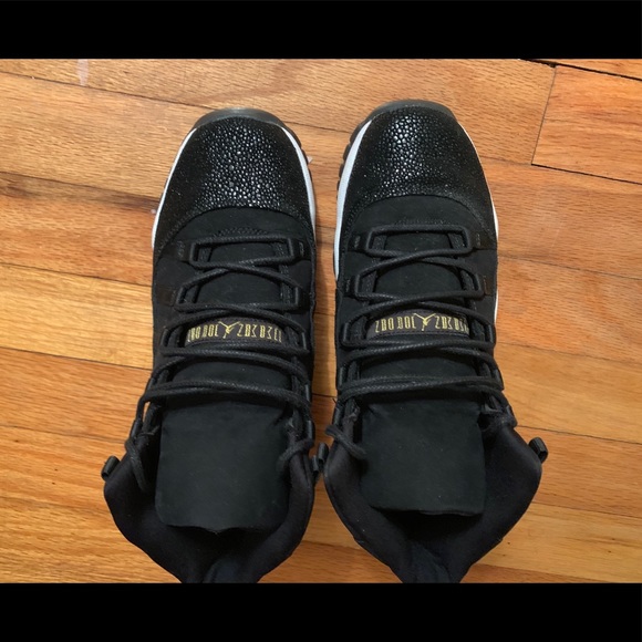 Jordan Retro 11 - Picture 2 of 5